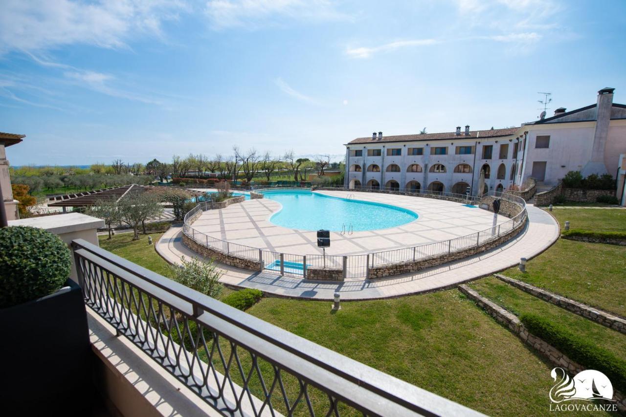 Appartamento Lago Blu Манерба-дель-Гарда Екстер'єр фото